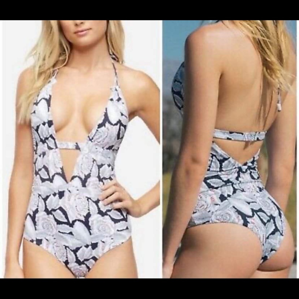 Tavik swim wear